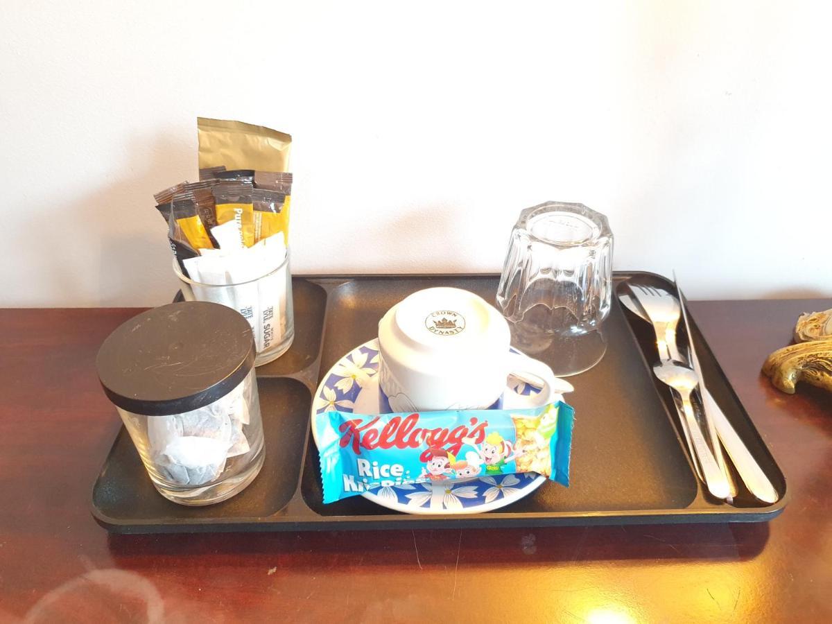 Beautiful Guest Rooms, Free Parking, 30Min Heathrow, 40Min Wembley, 60Min Central London Грийнфорд Екстериор снимка