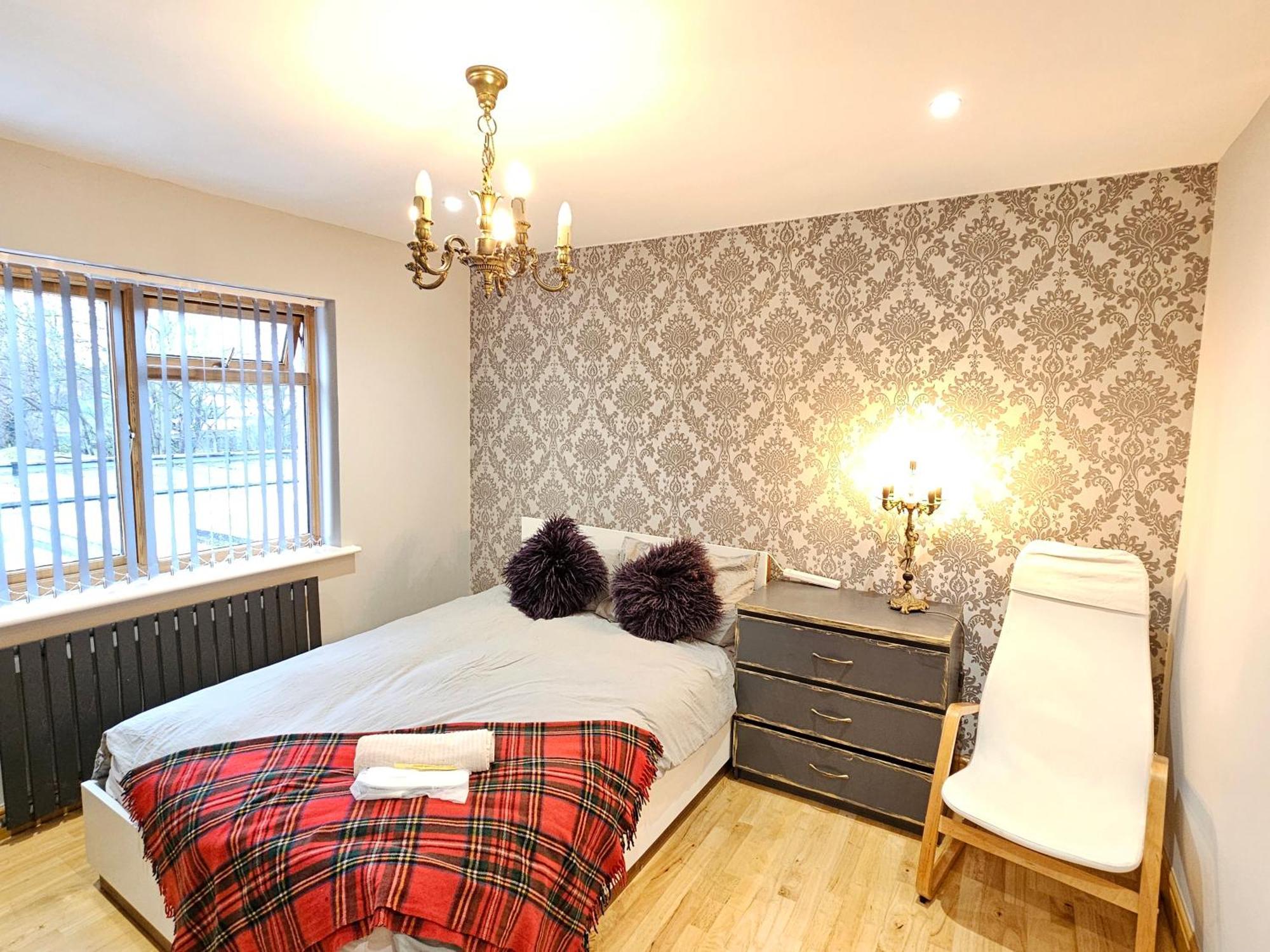 Beautiful Guest Rooms, Free Parking, 30Min Heathrow, 40Min Wembley, 60Min Central London Грийнфорд Екстериор снимка