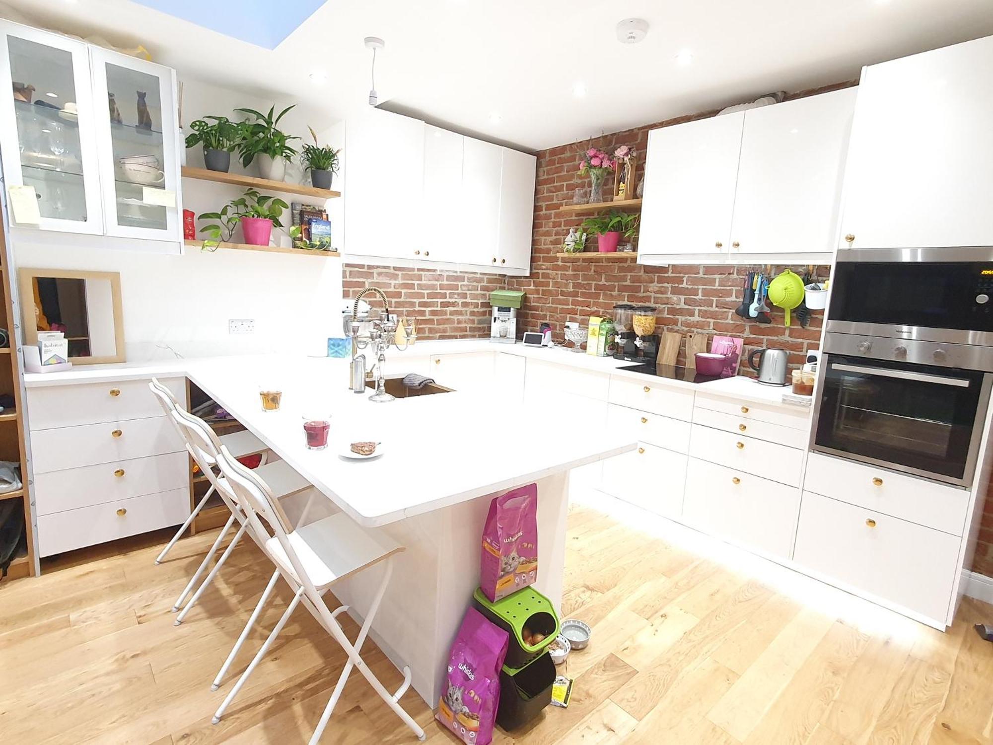 Beautiful Guest Rooms, Free Parking, 30Min Heathrow, 40Min Wembley, 60Min Central London Грийнфорд Стая снимка